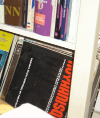 Koyaanisqatsi in Marja's boekenkast